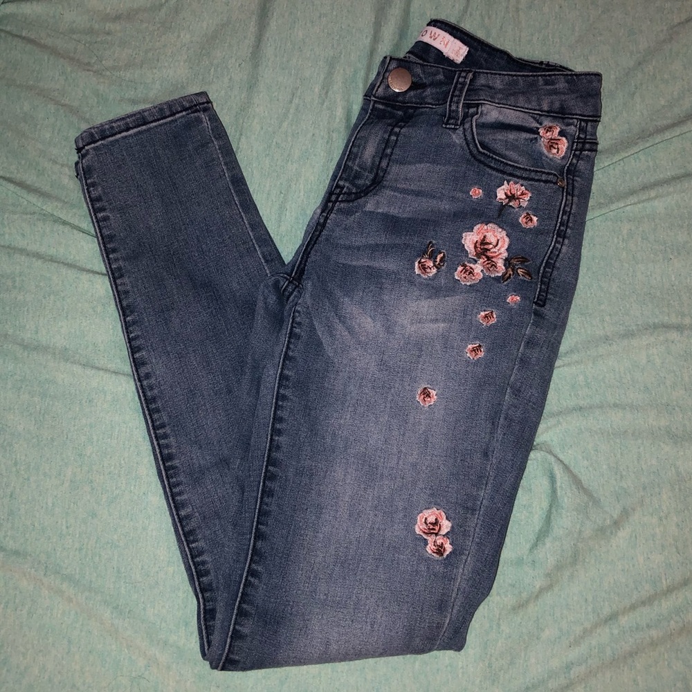 Floral embroidered jeans